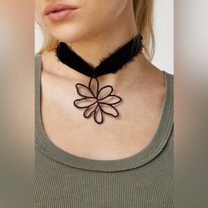 NWT Free people Annabelle Choker Black Floral Necklace